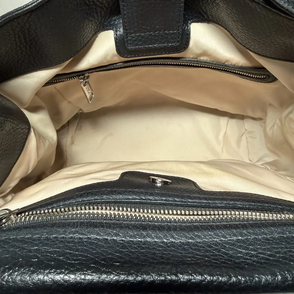 Tod's Black Leather Shoulder Bag - Picture 8 of 16